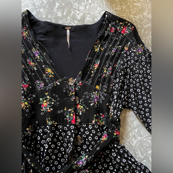 Free People Cottage Prairie Style Floral Mini Dress w/ Bishop Sleeves - Picture 7 of 8